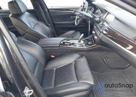 2013 BMW 535I xDrive z USA, uszkodzony, nr VIN WBAFU7C56DDU73332